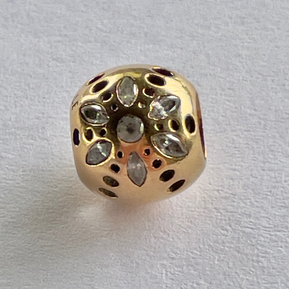 Pandora Solid 14k Gold Starlight Charm 585 Ale